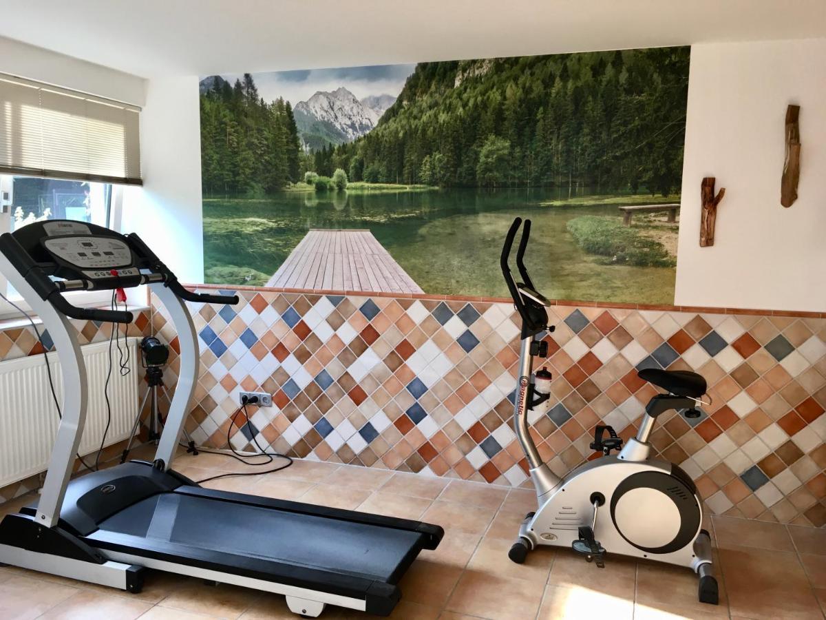 Naturforsthaus Ferienwohnung Fuer Hunde- Und Tierverbundene Menschen Preitenegg Exteriör bild